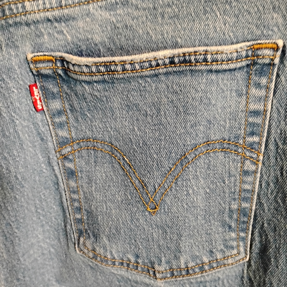 Levi's Premium Ribcage Straight Leg Women's Medium Wash Jeans - Picture 6 of 8
